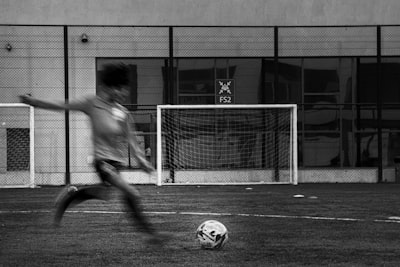 نتائج الدوري الإنجليزي تشامبيونشيبتطورات مثيرة وتنافس شرس